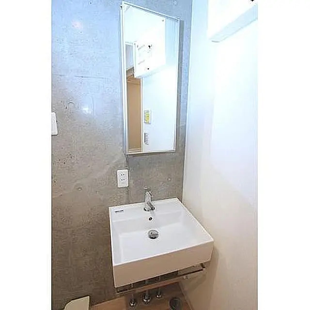 洗面設備　※同タイプ参考写真