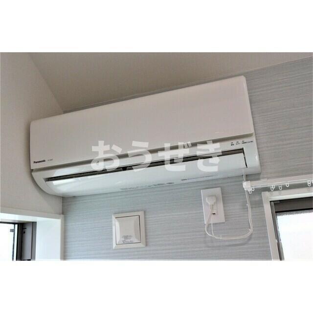 その他設備　エアコン１基※写真は同タイプ…?