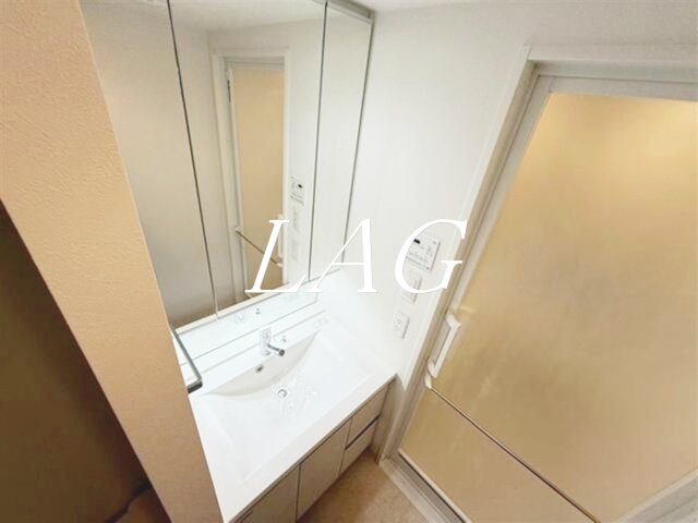 洗面設備　洗面台です。