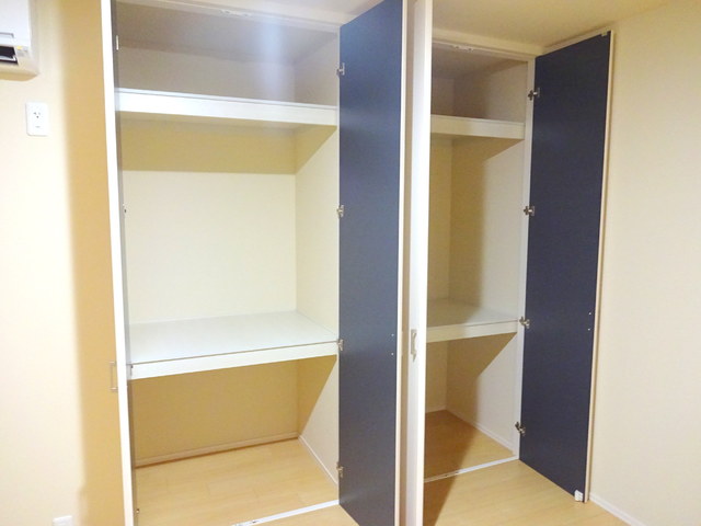 収納　★クローゼット２箇所★たっぷり入ります★