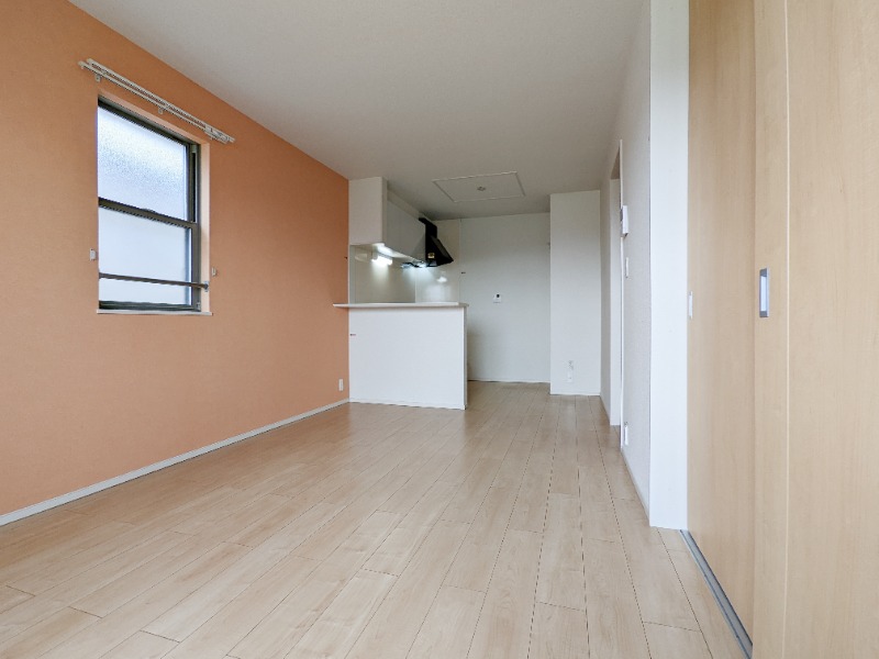 居室・リビング　図面と現状に相違がある場合には現状を優先