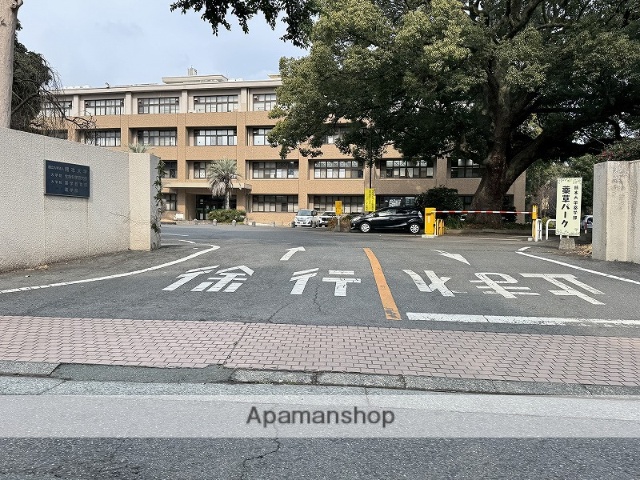 大学・短大　熊本大学薬学部（大学・短大）まで600m