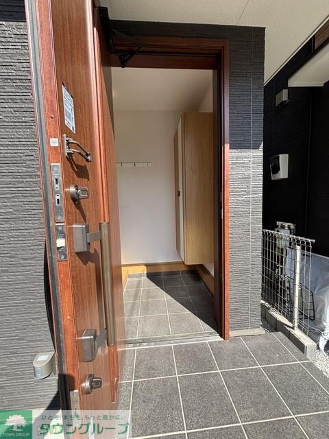 玄関　※別棟参考写真※