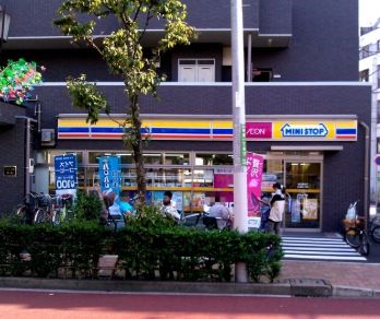 コンビニ　ミニストップ足立梅島1丁目店（コンビニ）まで250m