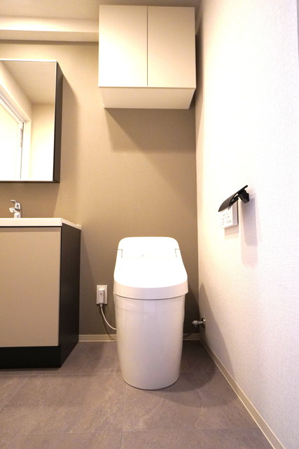 トイレ　※写真は同タイプ住戸です。