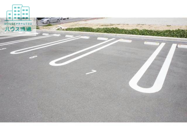 駐車場　駐車場