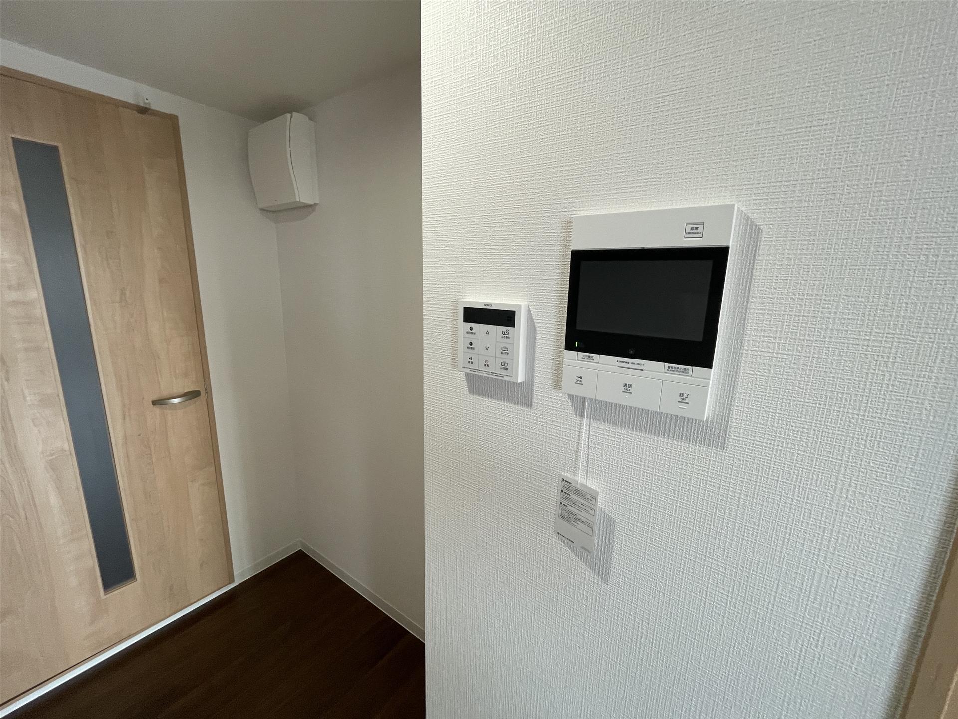 セキュリティ　TVモニター付きインターホンです