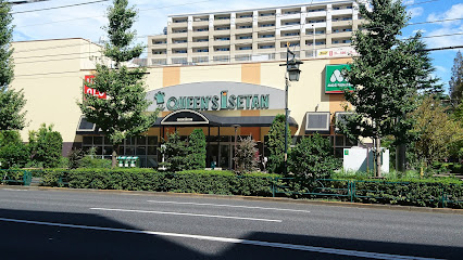 スーパー　クイーンズ伊勢丹杉並桃井店（スーパー）まで464m