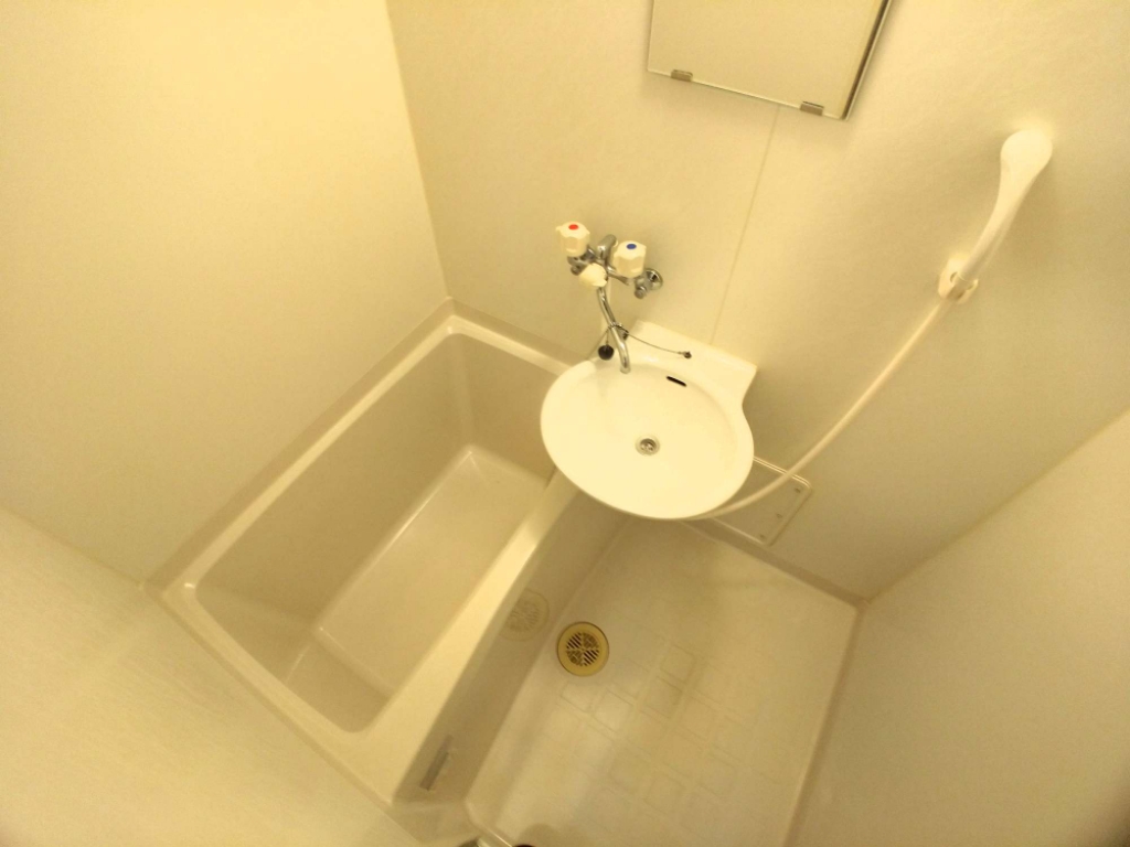 バス・シャワールーム　快適なバスルーム