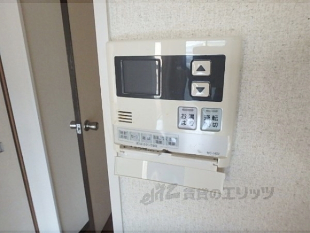 その他設備　給湯器リモコン