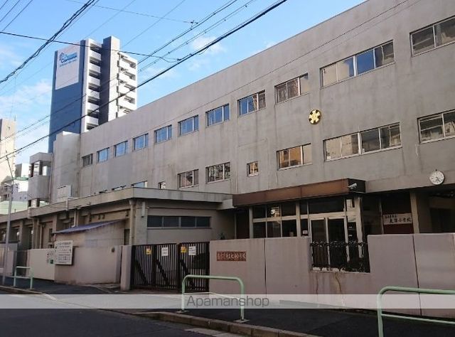 小学校　大須小学校（小学校）まで10m