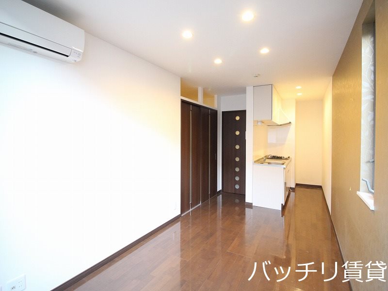 居室・リビング　画像は同型イメージの為、現況を優先いたします。