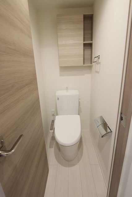 トイレ　温水洗浄便座