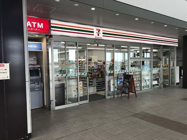 コンビニ　セブンイレブンハートインJR和泉府中駅改札口店（コンビニ）まで669m