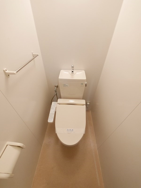 トイレ　別部屋写真