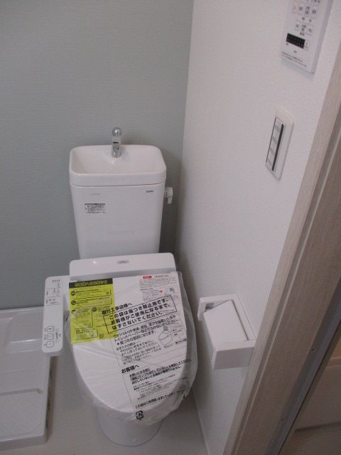 トイレ　別部屋参考写真