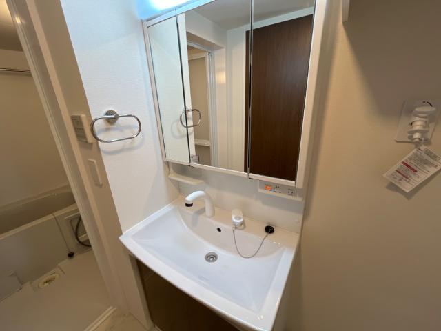 洗面設備　洗髪洗面化粧台