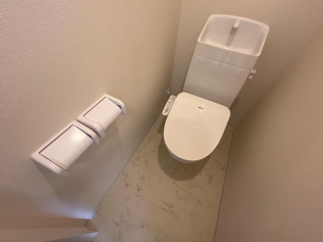 トイレ　シャワー付トイレ