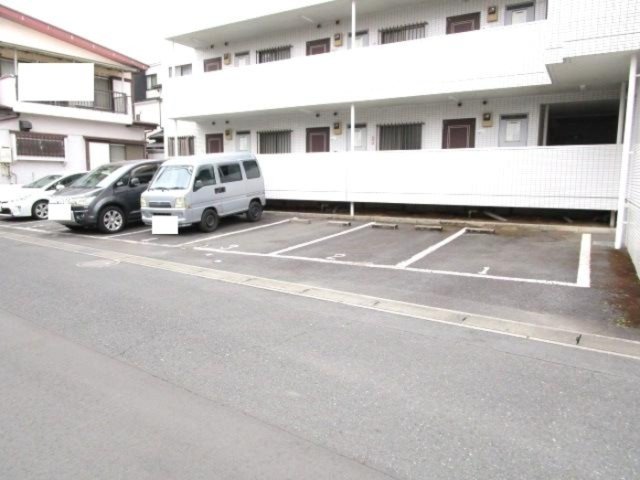 駐車場　他部屋参考写真