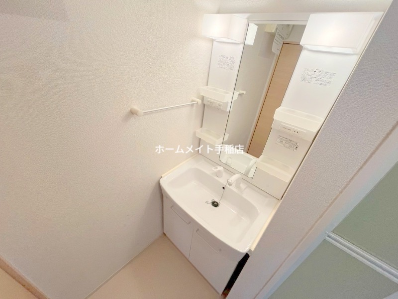 洗面設備　シャンプードレッサーで便利です♪