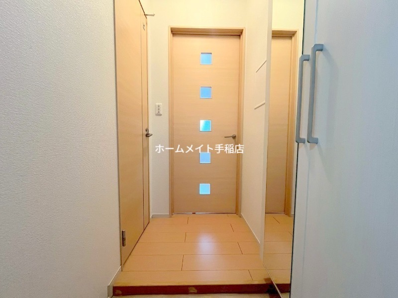 玄関　玄関スペース、シューズボックス付きです♪
