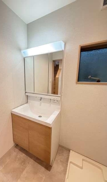 洗面設備　同仕様