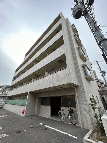 建物外観　外観は落ち着いています