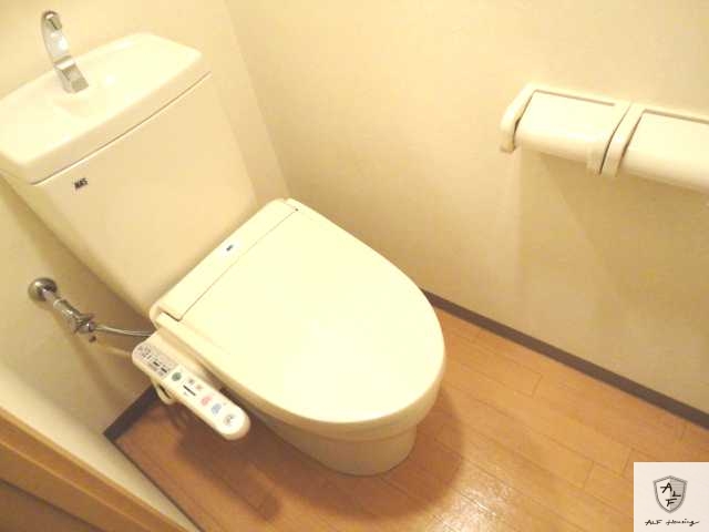 トイレ　シャワー付トイレ