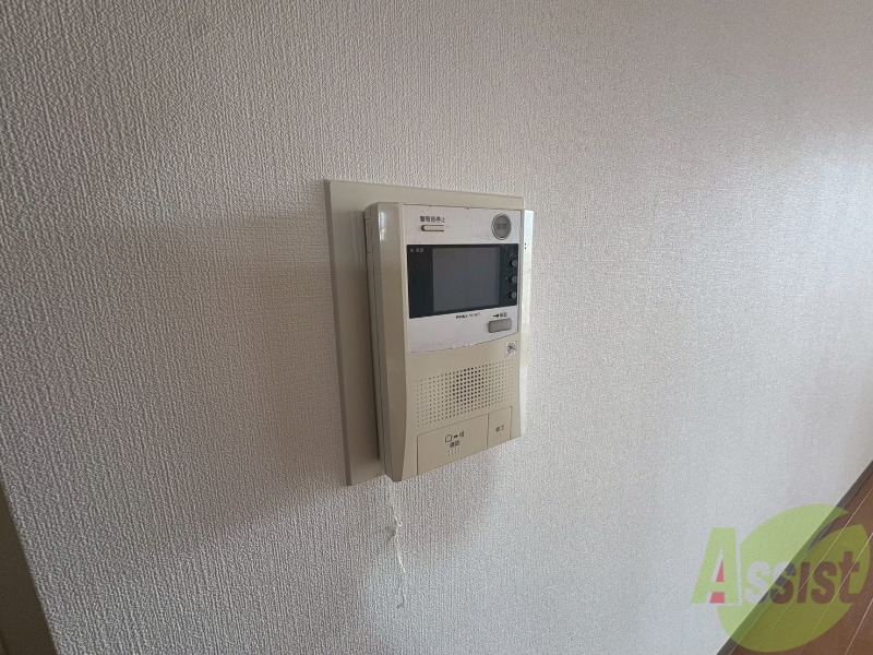 その他設備　ＴＶモニター付インターホンです。来客者の顔が見えるので安心！