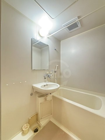 バス・シャワールーム　ライオンズシティ難波南　浴室