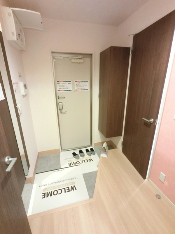 玄関　図面と現状に相違がある場合には現状を優先