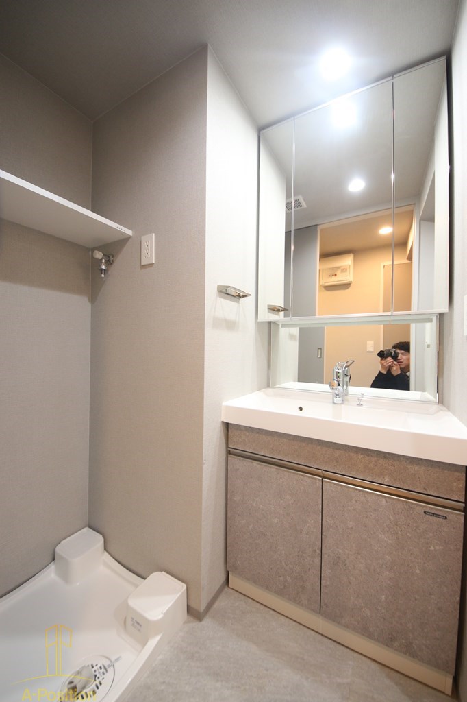 洗面設備　アーバネックス天満橋Front