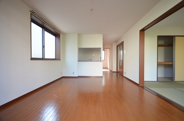 居室・リビング　別号室の写真です