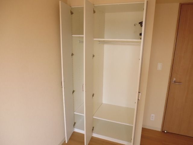 収納　別階同タイプ参考写真