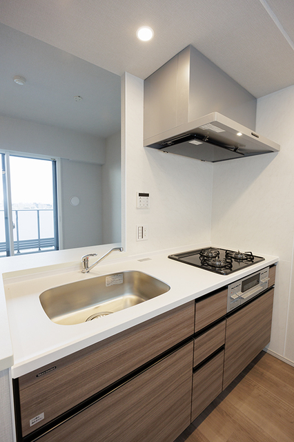 キッチン　※写真は同タイプ住戸です。