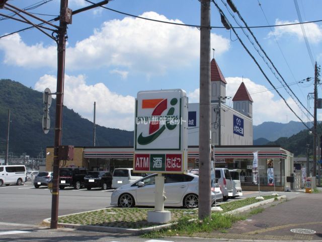 コンビニ　セブンイレブン 篠山大沢店（コンビニ）まで566m