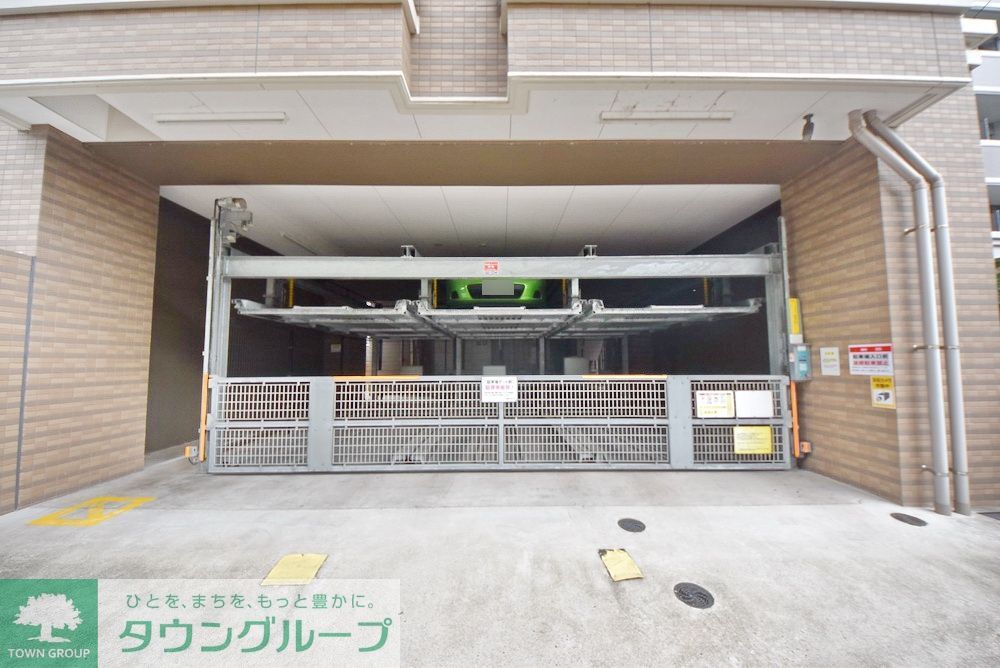 駐車場　駐車場