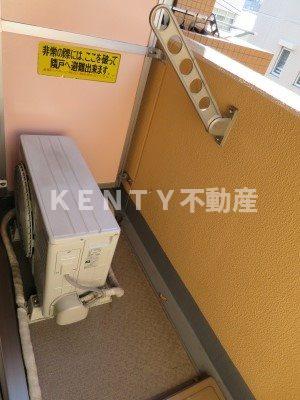 バルコニー　外からの目が気にならないバルコニーで洗濯物が干せます
