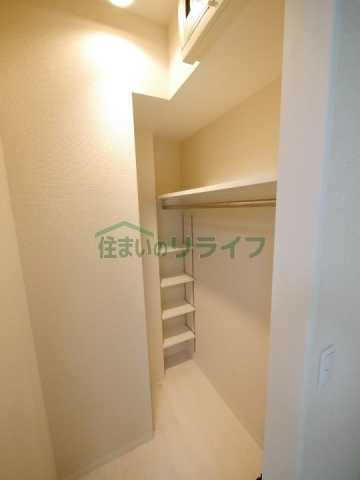 収納　プレール・ドゥーク新宿御苑II