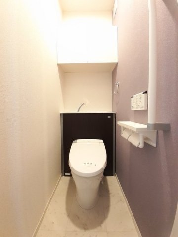 トイレ　落ち着いたトイレです