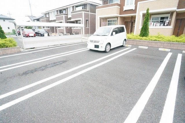 駐車場　駐車場完備です