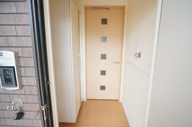 玄関　シンプルで使いやすい玄関です