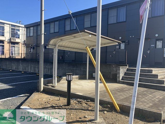 その他　屋根付き駐輪場