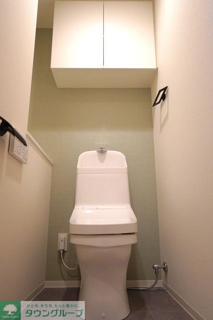 トイレ　※写真は同タイプ住戸です。