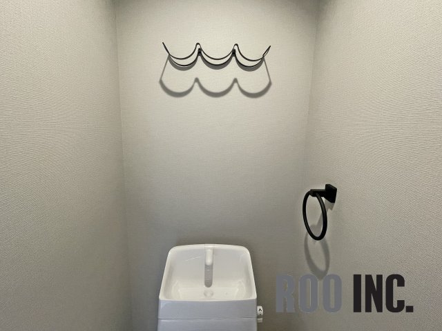 その他設備　トイレの中・トイレットペーパー置き