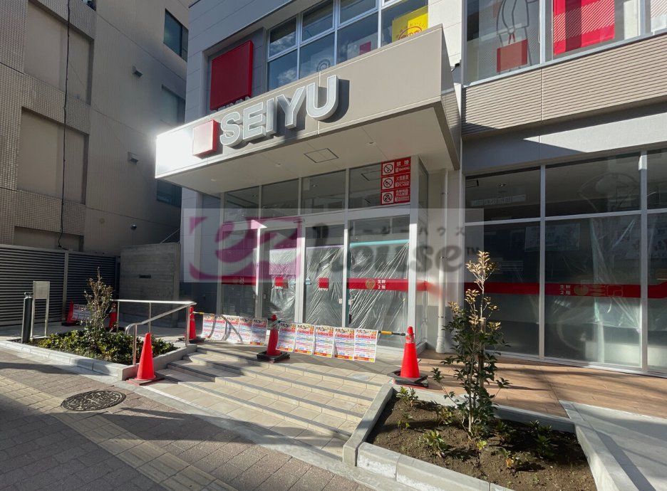 スーパー　西友高田馬場店（スーパー）まで810m