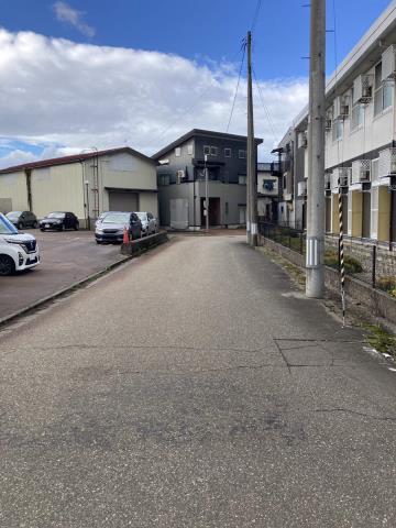 その他　前面道路（その他）まで0m