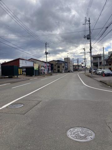 その他　前面道路（その他）まで0m