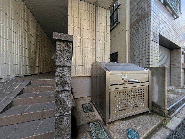 その他　敷地内ゴミ置き場