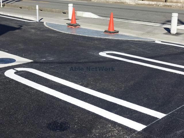 駐車場　駐車場